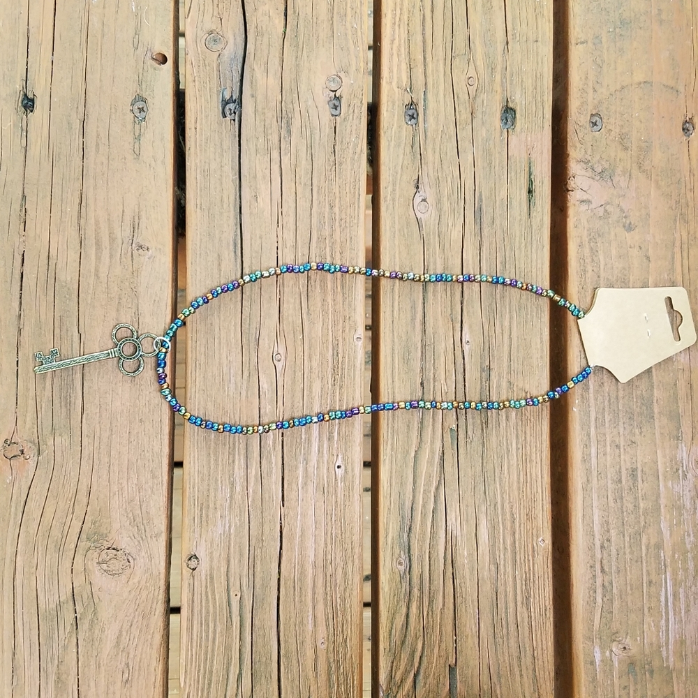 Iridescent Key Necklace - Picture 3 of 3